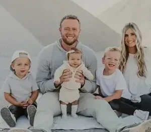 Noah and Dani Haverdink with their children
